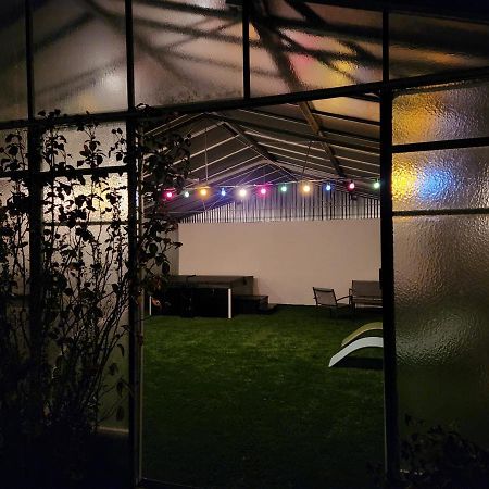 Gite De Charme Proche Loire A Velo Avec Jacuzzi Privatif Savonnières Exterior foto